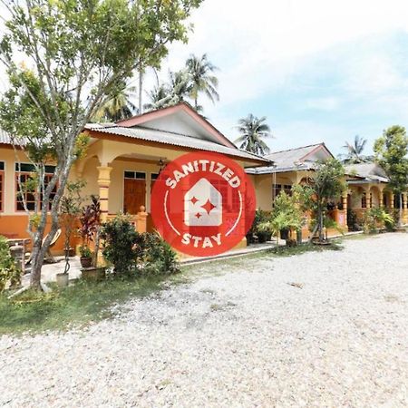 Oyo 89887 Chalet Yunie Marang Eksteriør bilde
