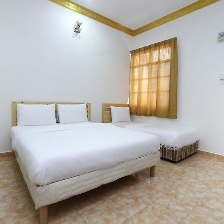 Oyo 89887 Chalet Yunie Marang Eksteriør bilde