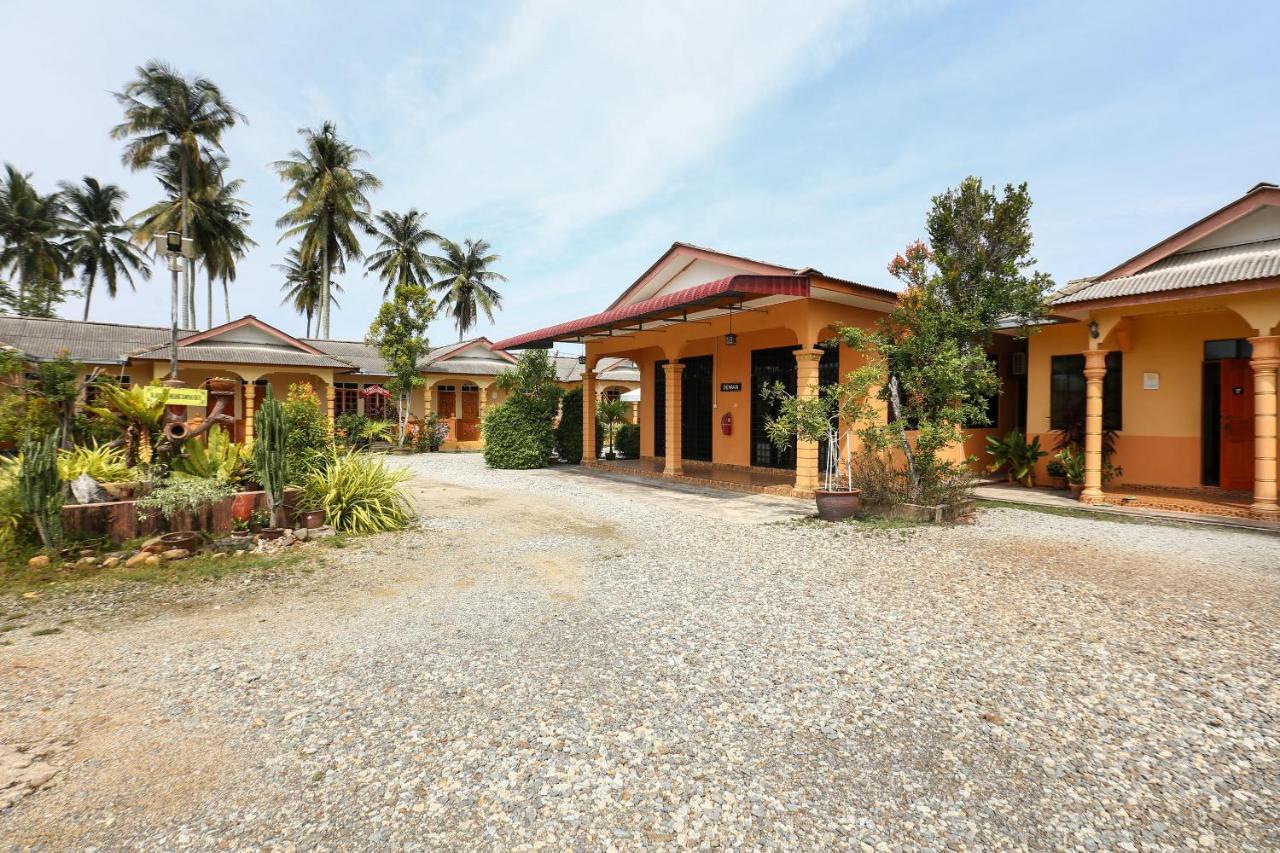 Oyo 89887 Chalet Yunie Marang Eksteriør bilde