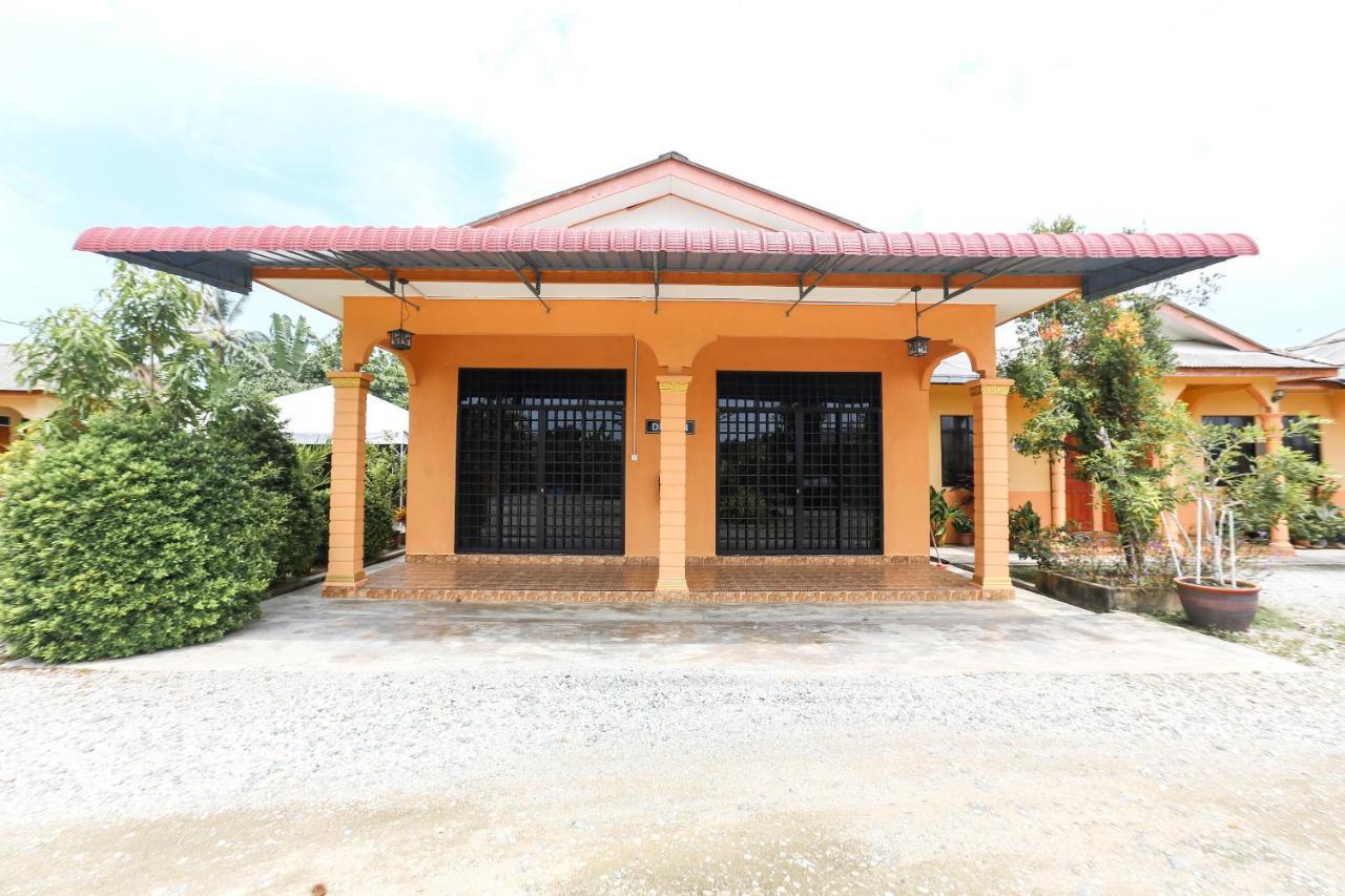 Oyo 89887 Chalet Yunie Marang Eksteriør bilde