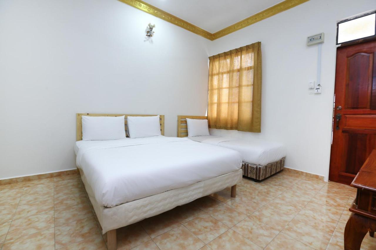 Oyo 89887 Chalet Yunie Marang Eksteriør bilde