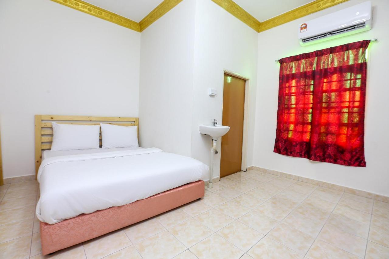 Oyo 89887 Chalet Yunie Marang Eksteriør bilde