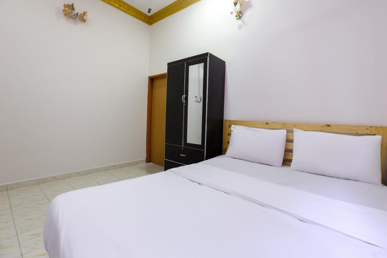 Oyo 89887 Chalet Yunie Marang Eksteriør bilde
